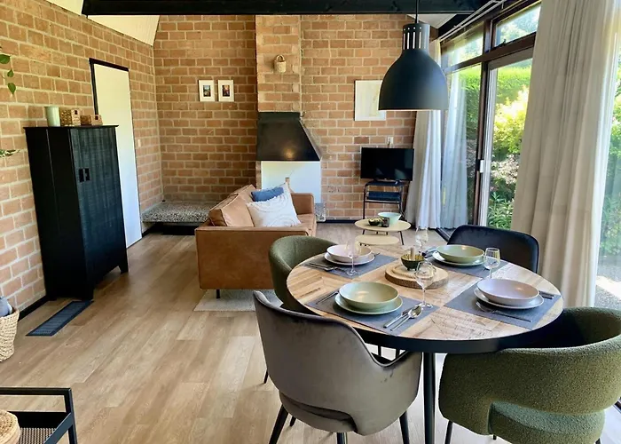 Dom wakacyjny In Dune Area Of Sint Maartenszee